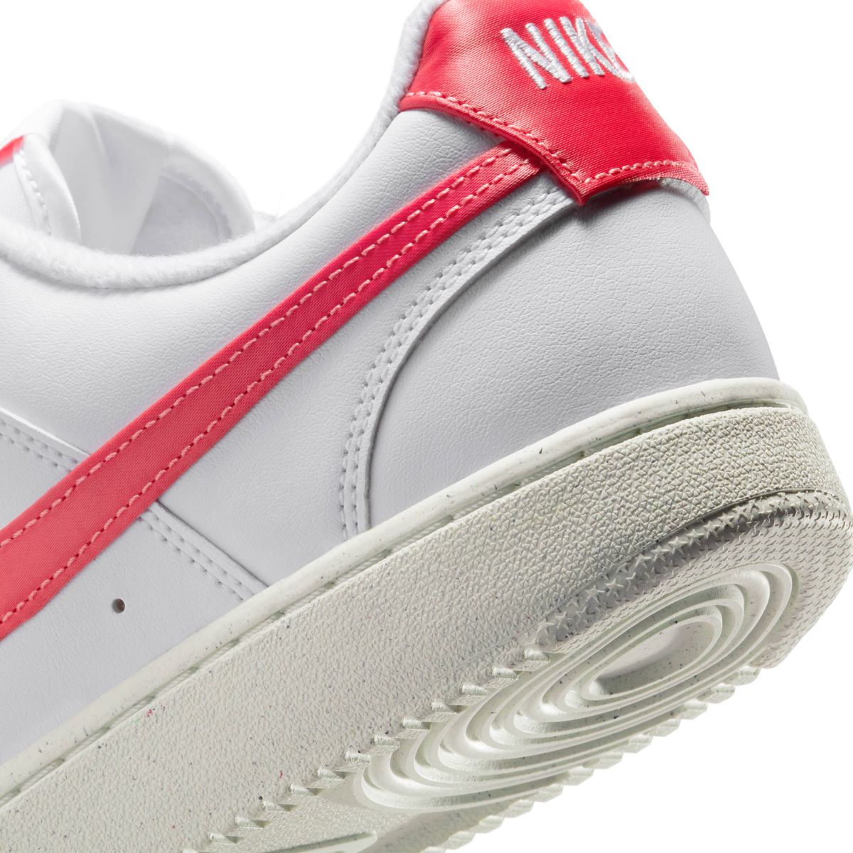 Nike W Nike Court Vision Lo Nn - white/magic ember-sail