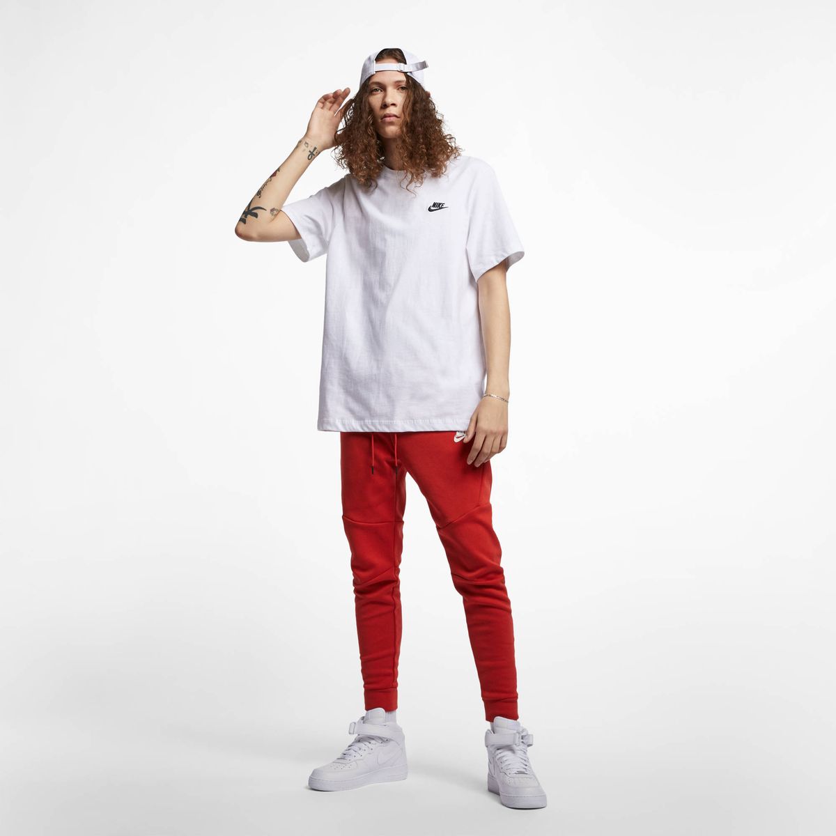 NIKE Herren CLUB TEE