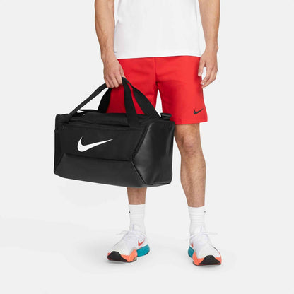 NIKE Tasche NK BRSLA S DUFF - 9.5 (41L)