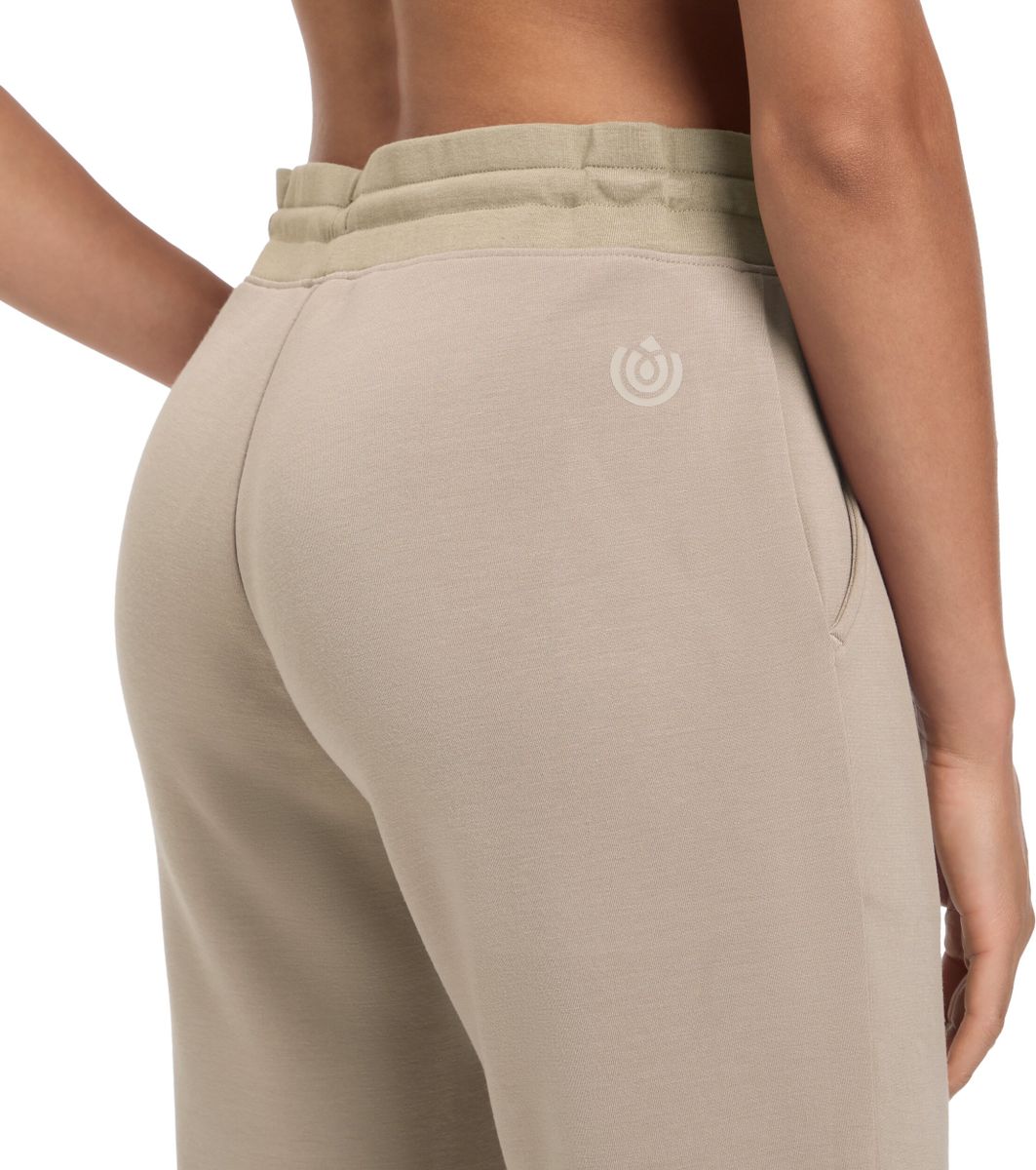 Da.-Hose Olaya W