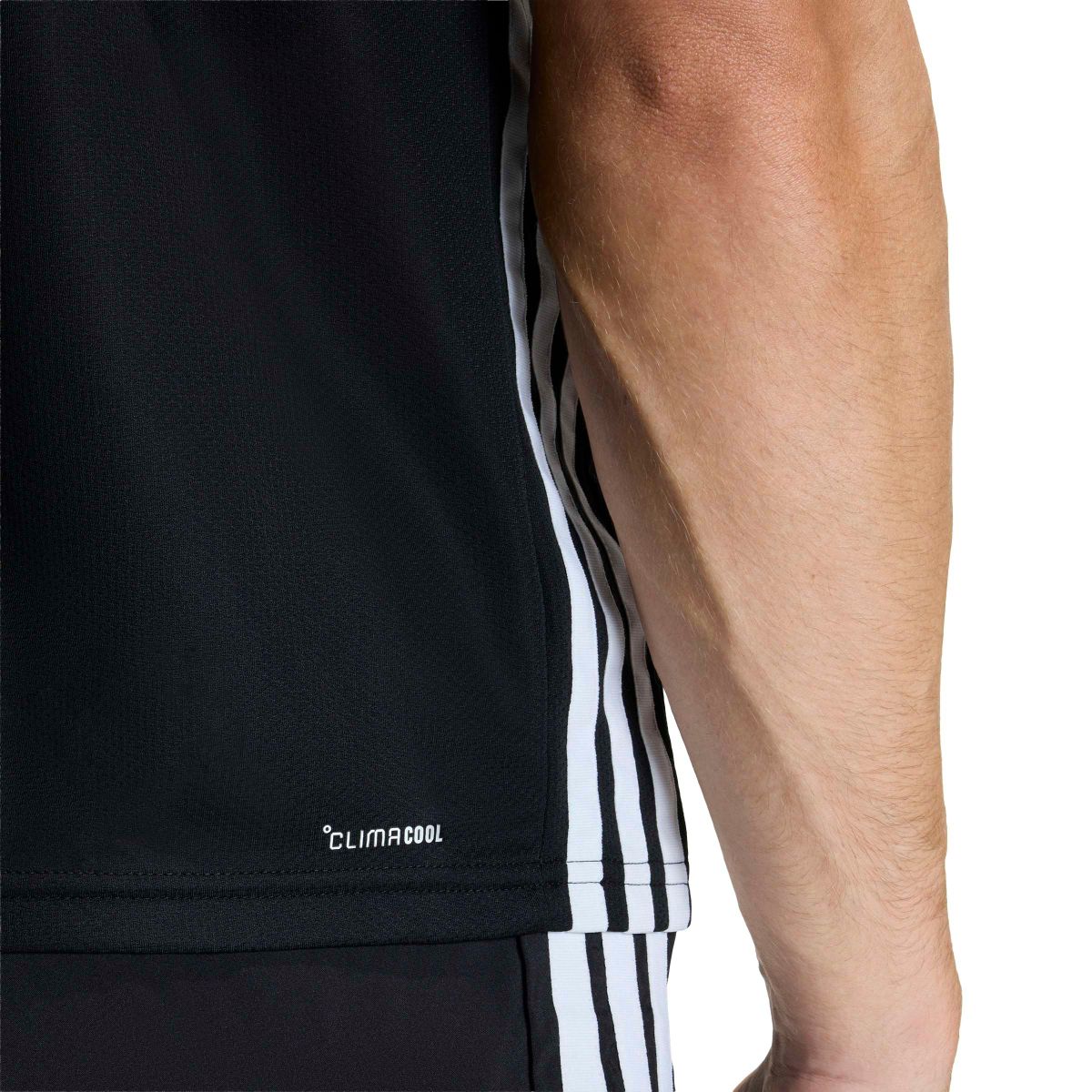 WORKOUT ESSENTIALS BASE 3-STREIFEN T-SHIRT
