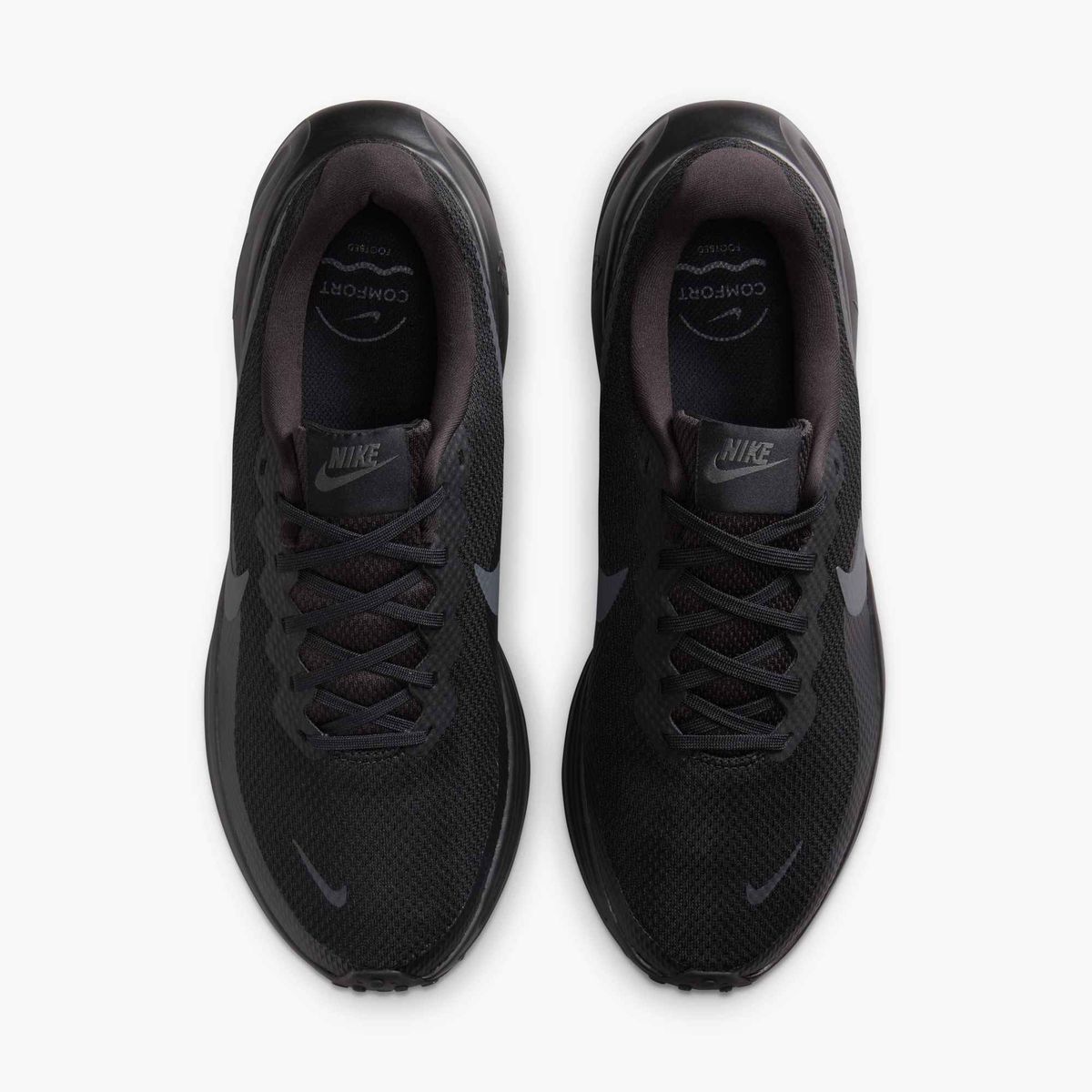 NIKE REVOLUTION 8