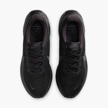 NIKE REVOLUTION 8