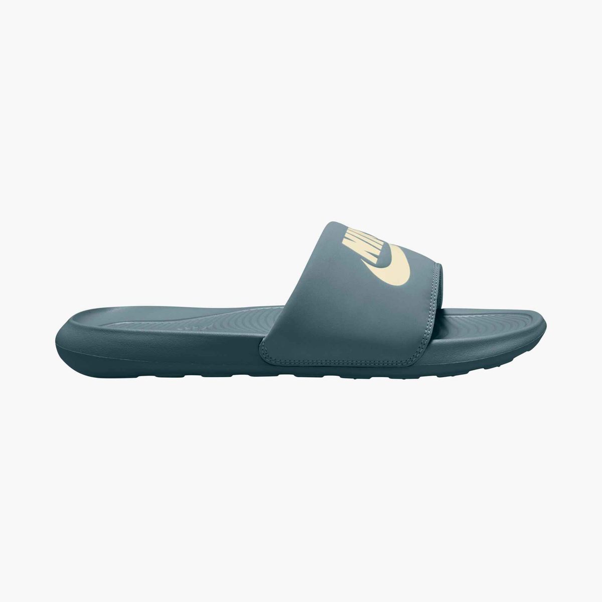 NIKE VICTORI ONE SLIDE