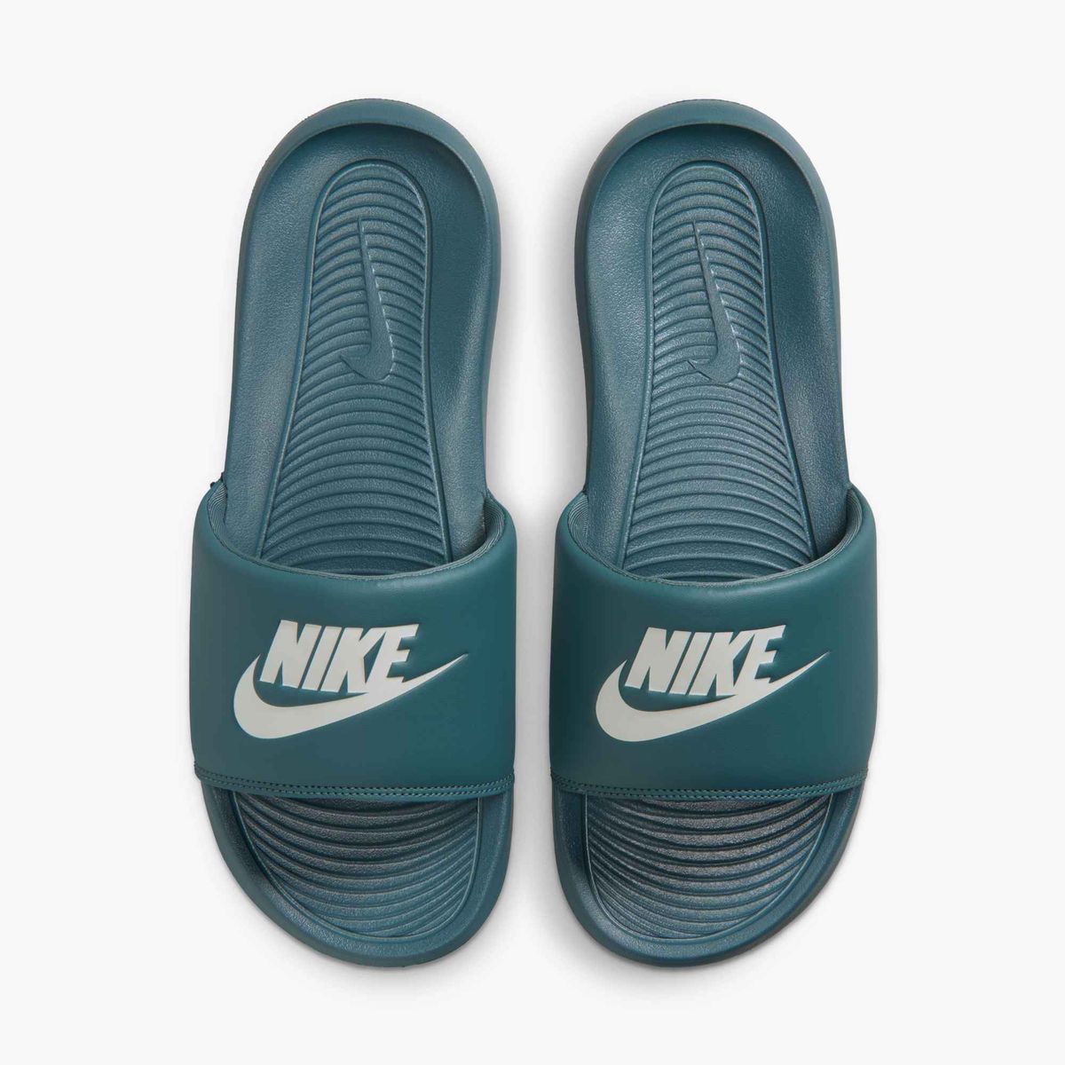 NIKE VICTORI ONE SLIDE