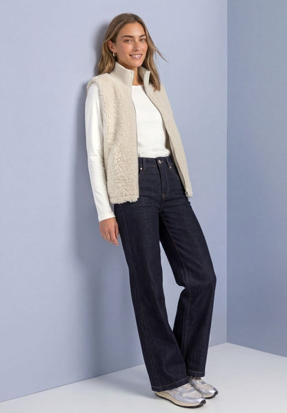 Fake Fur Weste mit Strickdetails