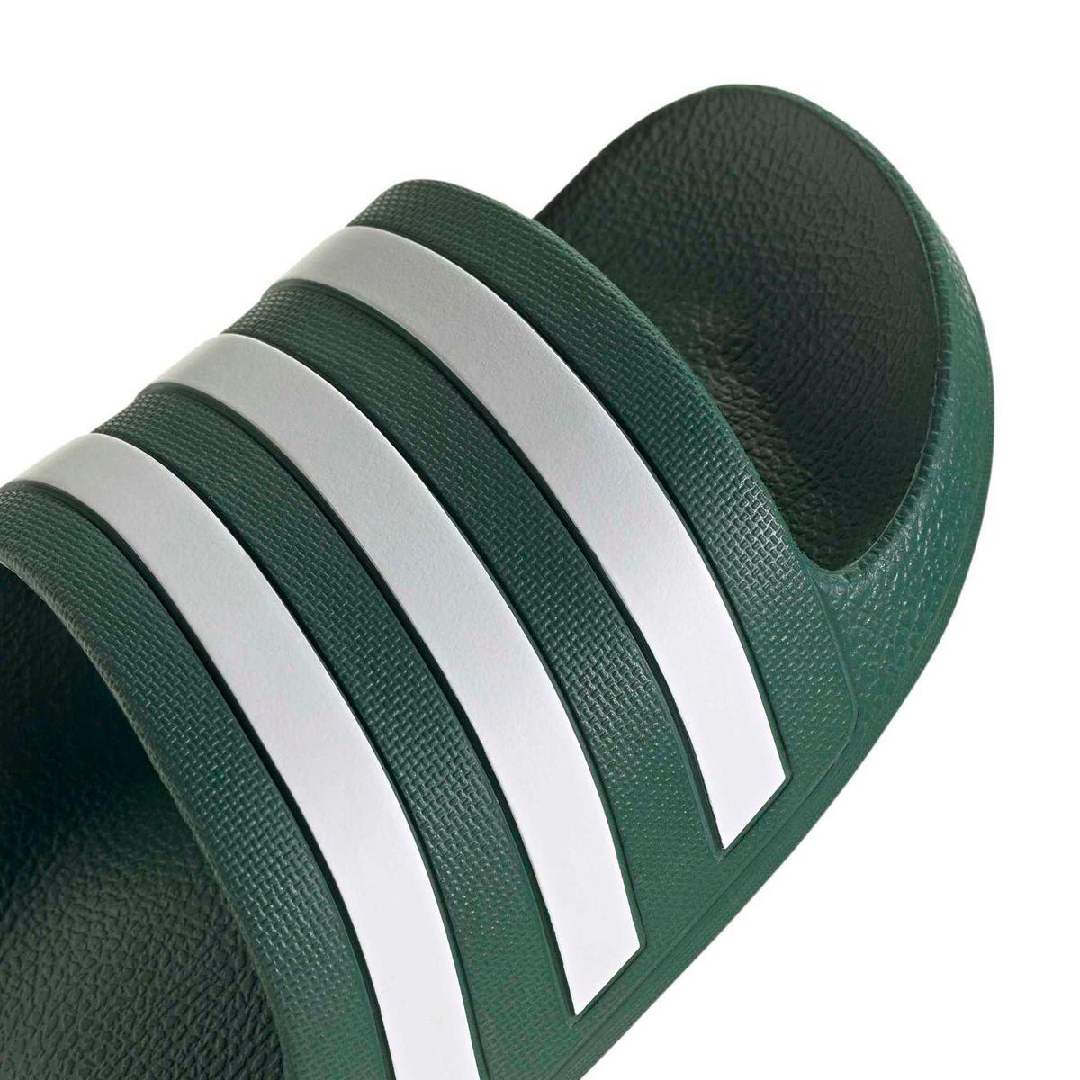 ADILETTE AQUA