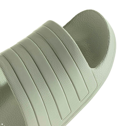 ADILETTE AQUA