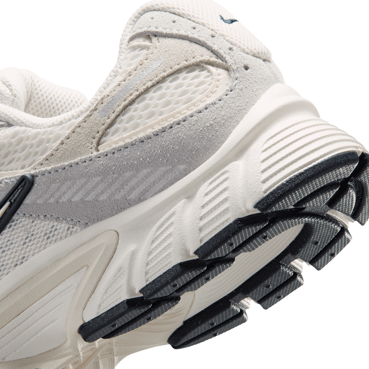 W NIKE V5 RNR SUEDE 2