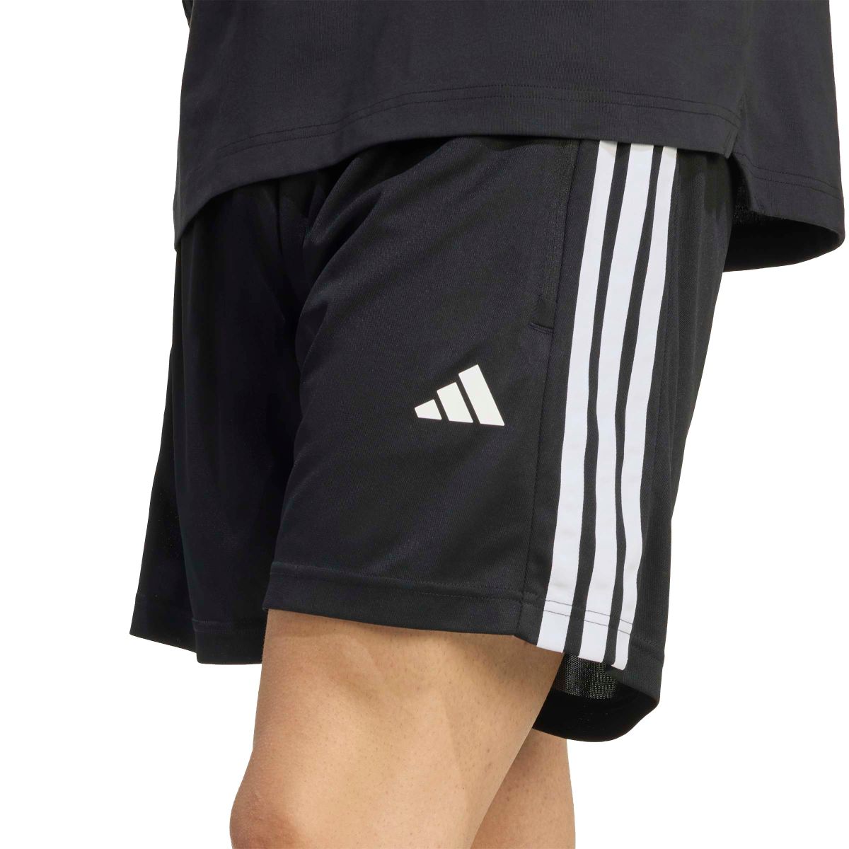 WORKOUT ESSENTIALS BASE 3-STRIPES PIQUÉ SHORT 7 IN