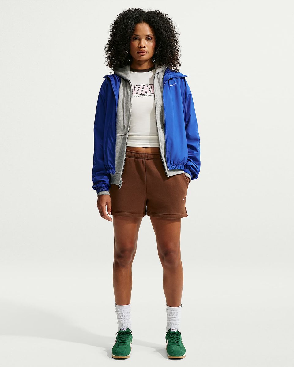 Nike Studio Fleece aus mittelschwerem Material Shorts mit mittelhohem Bund (Damen)