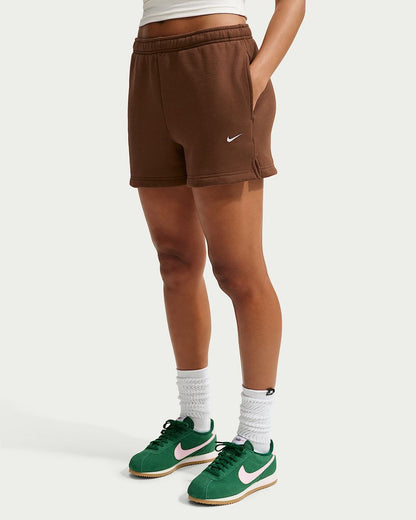 Nike Studio Fleece aus mittelschwerem Material Shorts mit mittelhohem Bund (Damen)