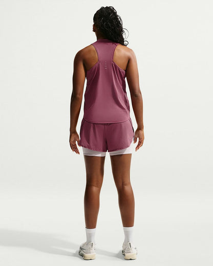 Nike Flow Dri-FIT 2-in-1-Laufshorts aus Mesh (Damen)
