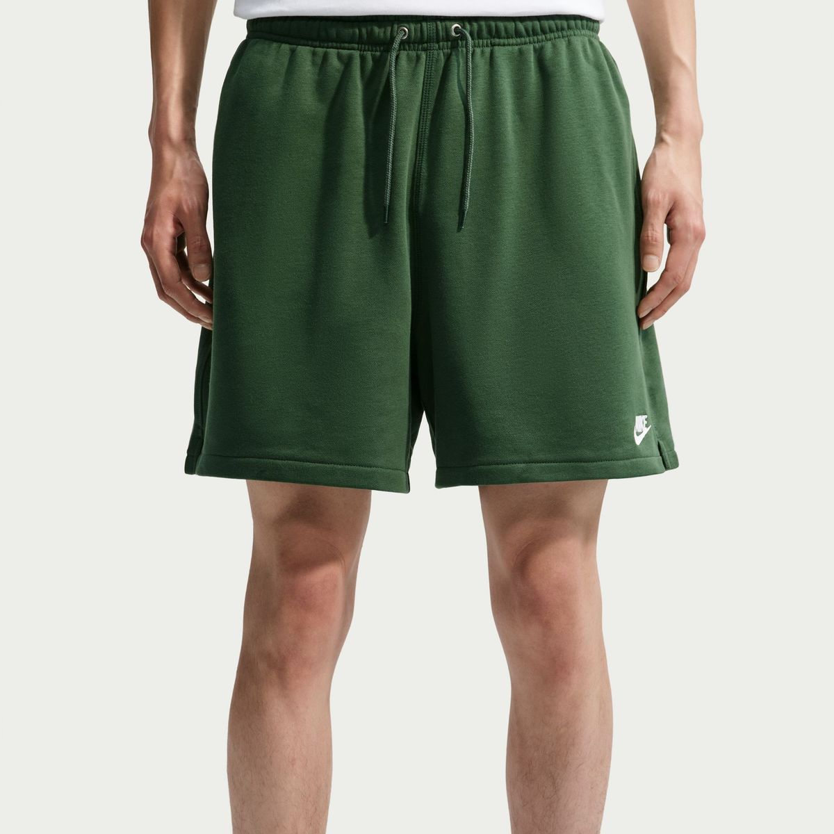 M NK CLUB FLOW FT SHORT