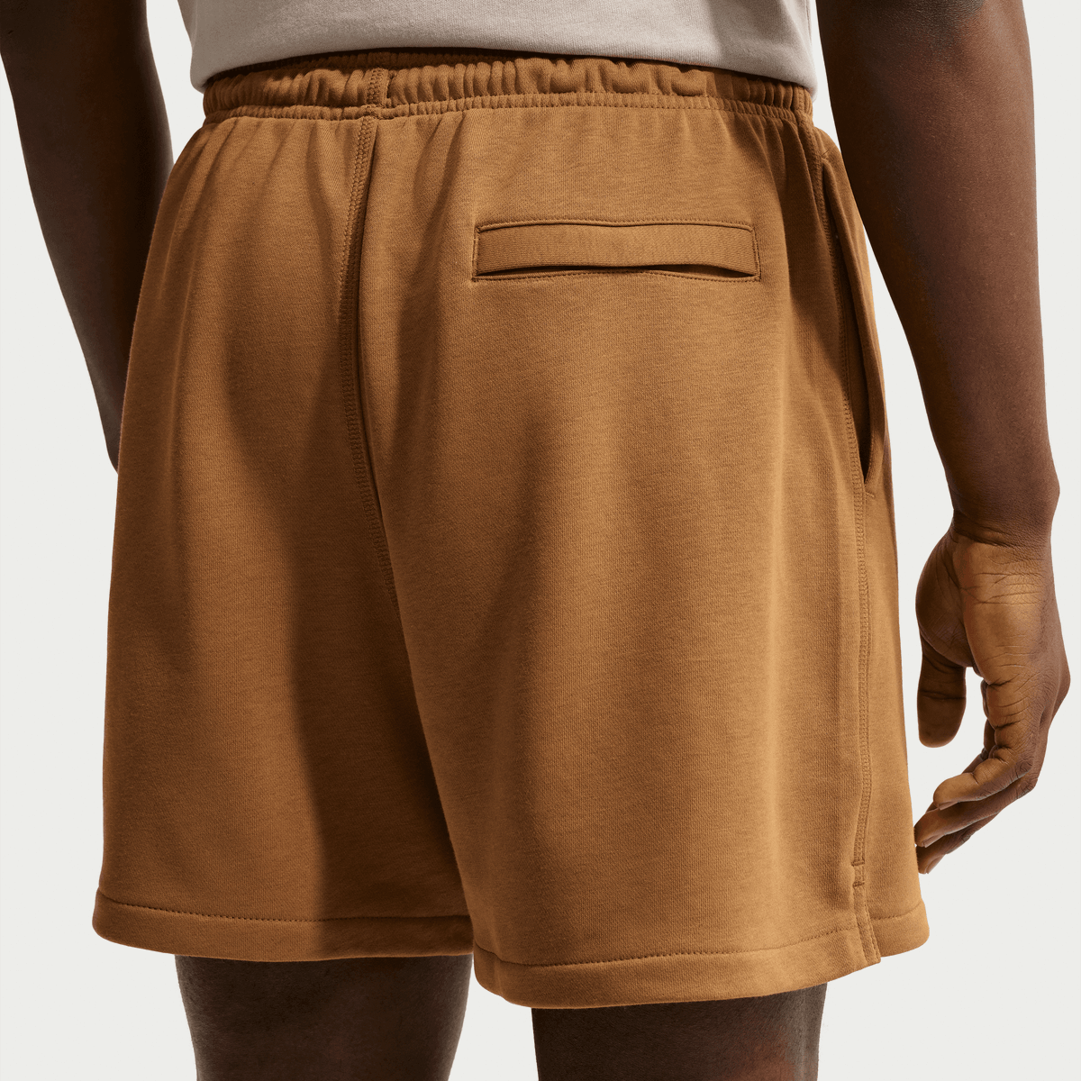 M NK CLUB FLOW FT SHORT