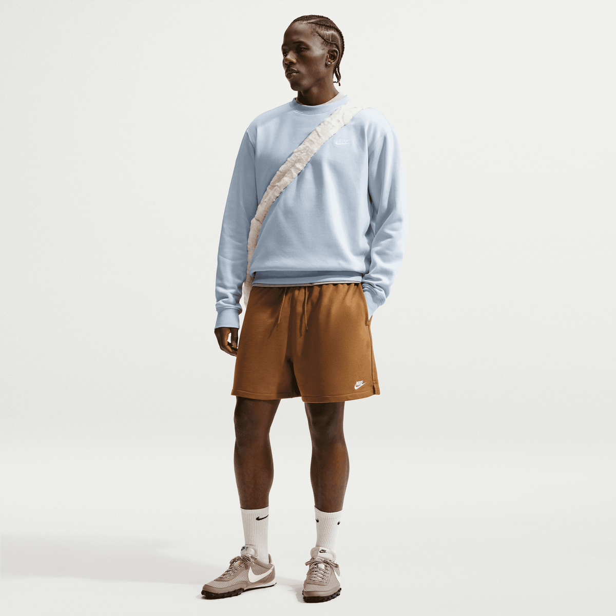 M NK CLUB FLOW FT SHORT