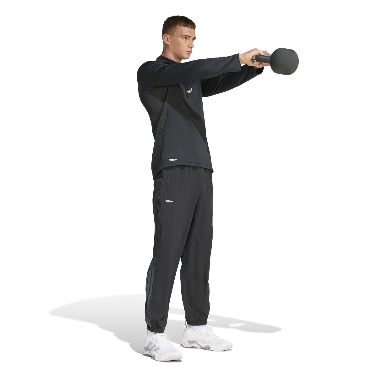 TECH ESSENTIALS WORKOUT TRAININGSHOSE