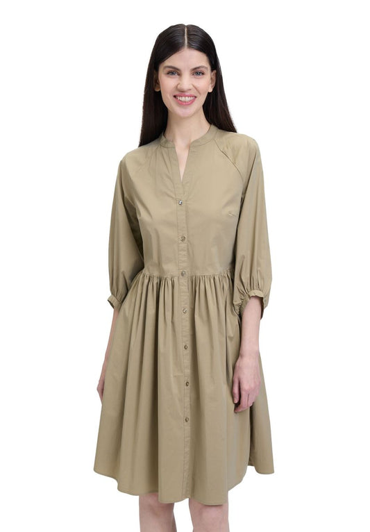 Blusenkleid