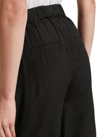 Loose Fit Bermuda Shorts mit elastischem Bund
