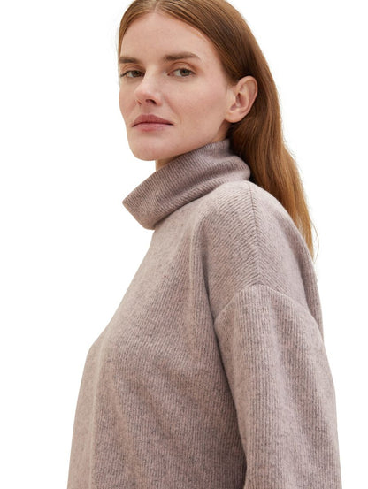 Bequemes Sweatshirt mit Rollkragen