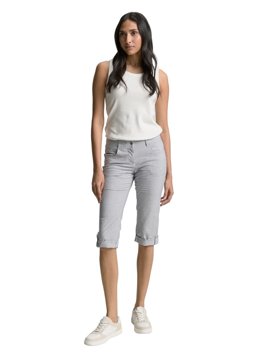 Tapered Relaxed Capri Hose