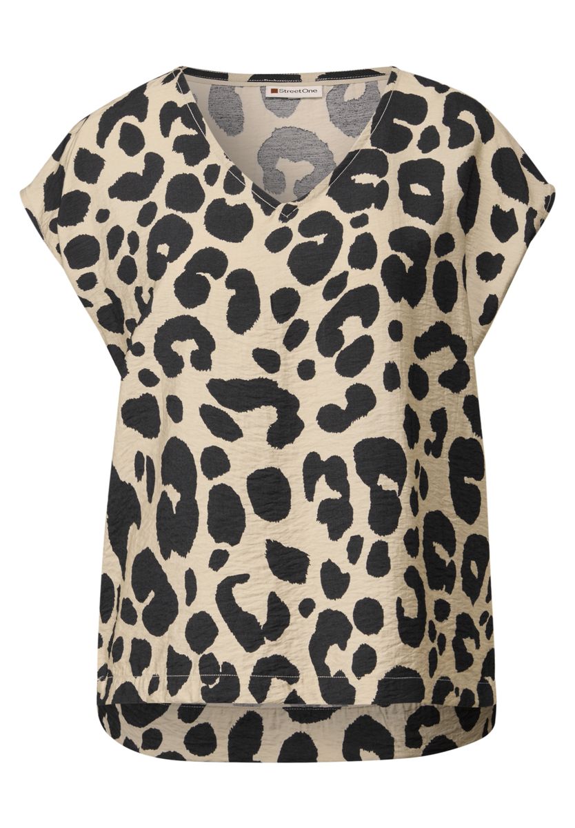V-Neck Shirt mit Leo-Print